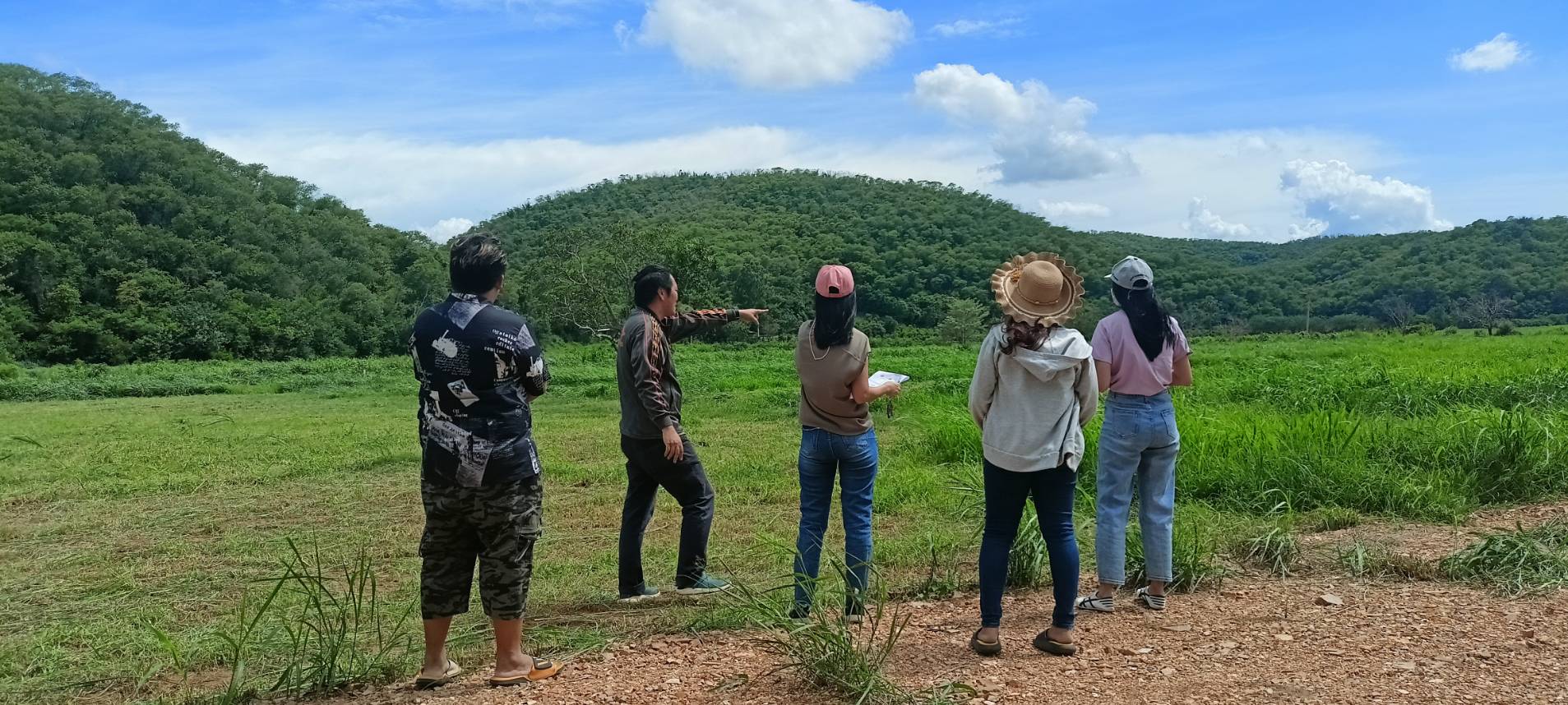 ชมที่ดินแปลงสวยกันยาวๆ ไปเลยค่ะ โอบล้อมด้วยธรรมชาติ วิวภูเขา ที่ดินจัดสรรเวล999